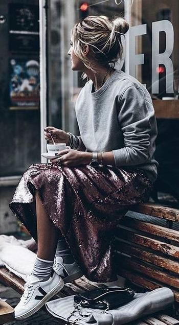 idee tenue en jupe baskets