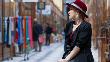 comment porter le trench fluide